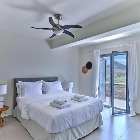 Villa La Waterfront Isterni (Paros)